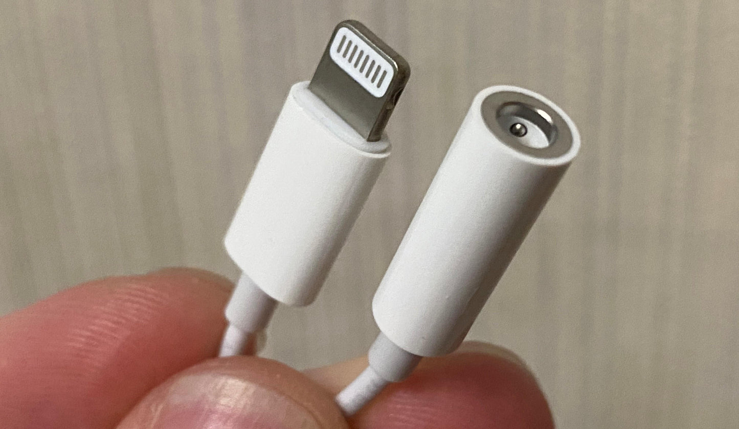 Lightning to 3.5mm Headphone Jack Adapter