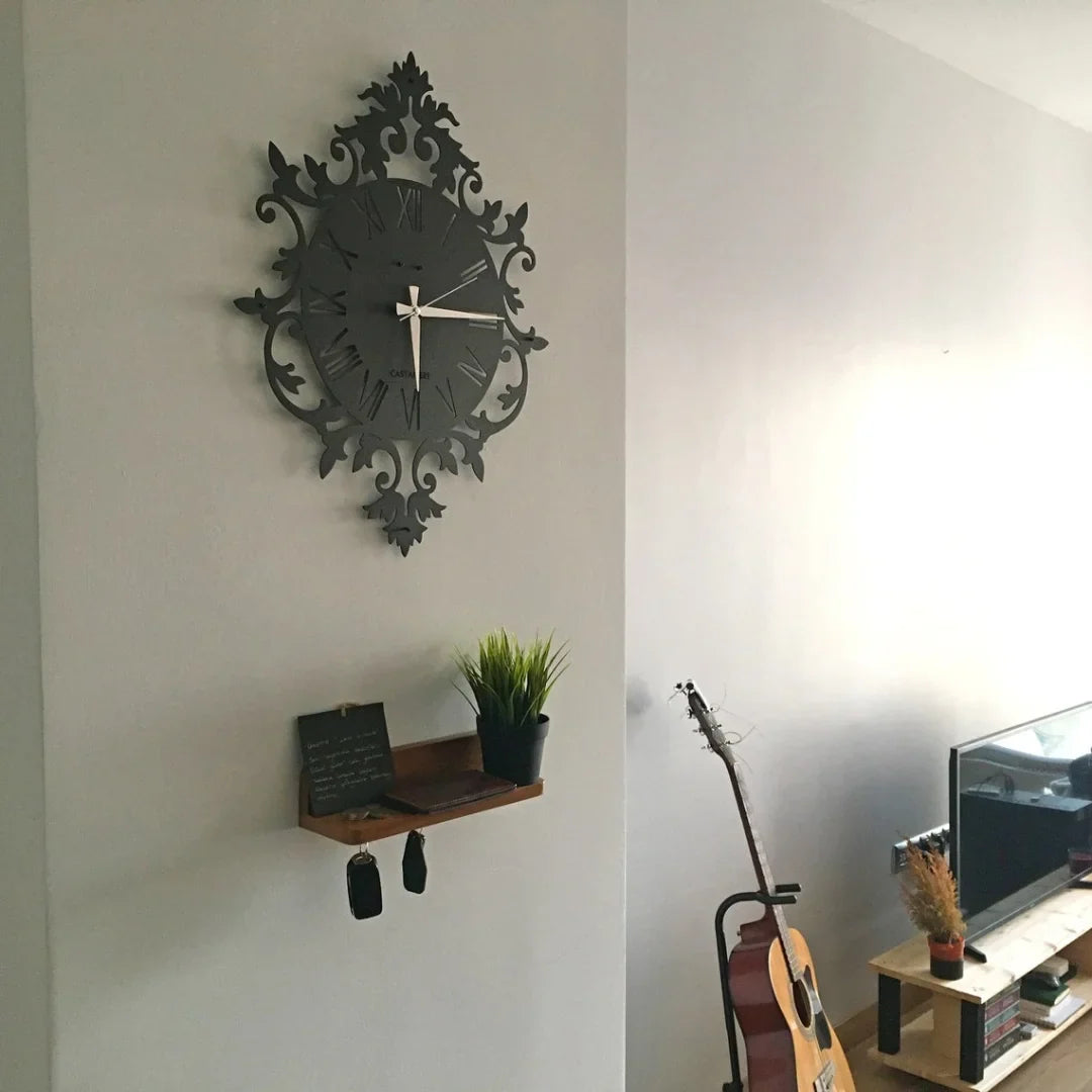 Royal Luxury Acrylic Wall Clock | Elegant Decorative Timepiece
